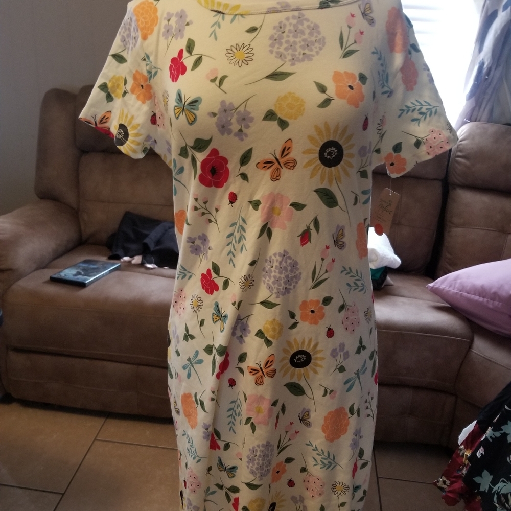 White floral dress. L. Organic cotton